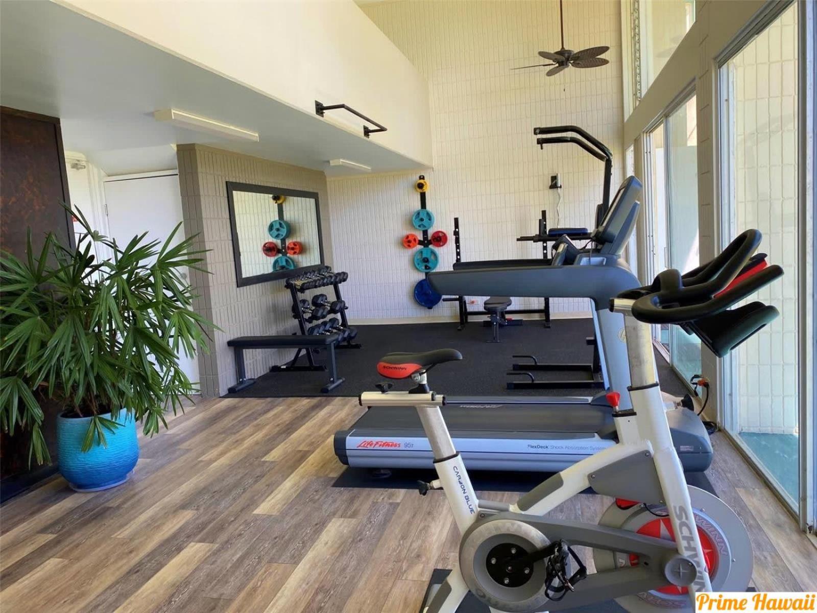 Amazing Beachfront Condo By Pool Holiday home *