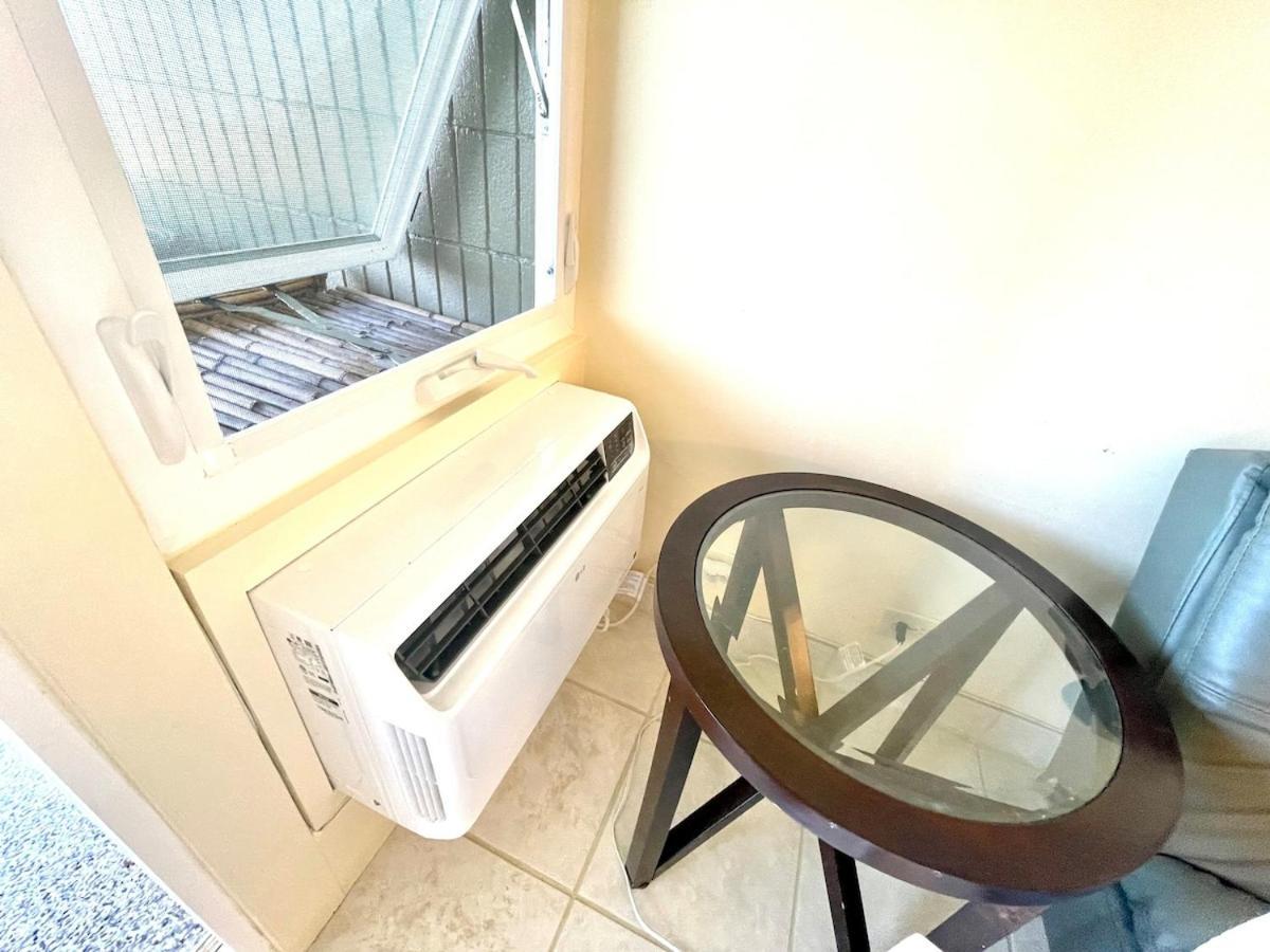 Amazing Beachfront Condo By Pool Hau'ula