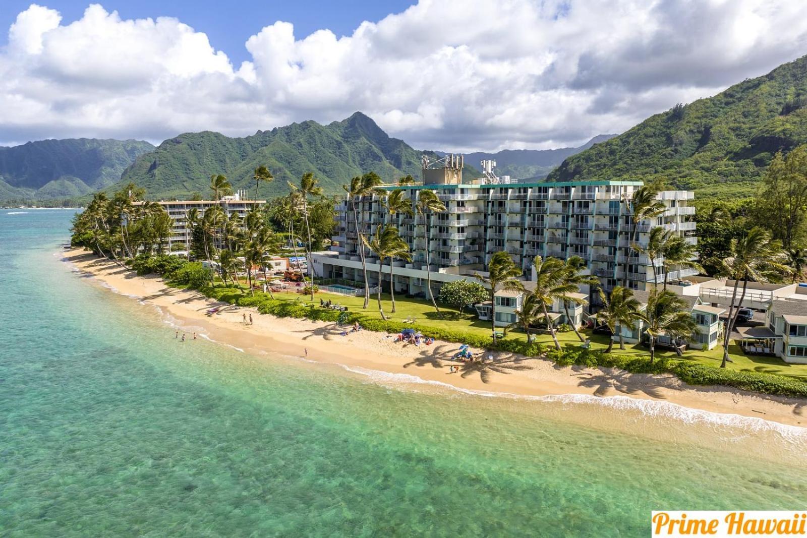 Holiday home Amazing Beachfront Condo By Pool