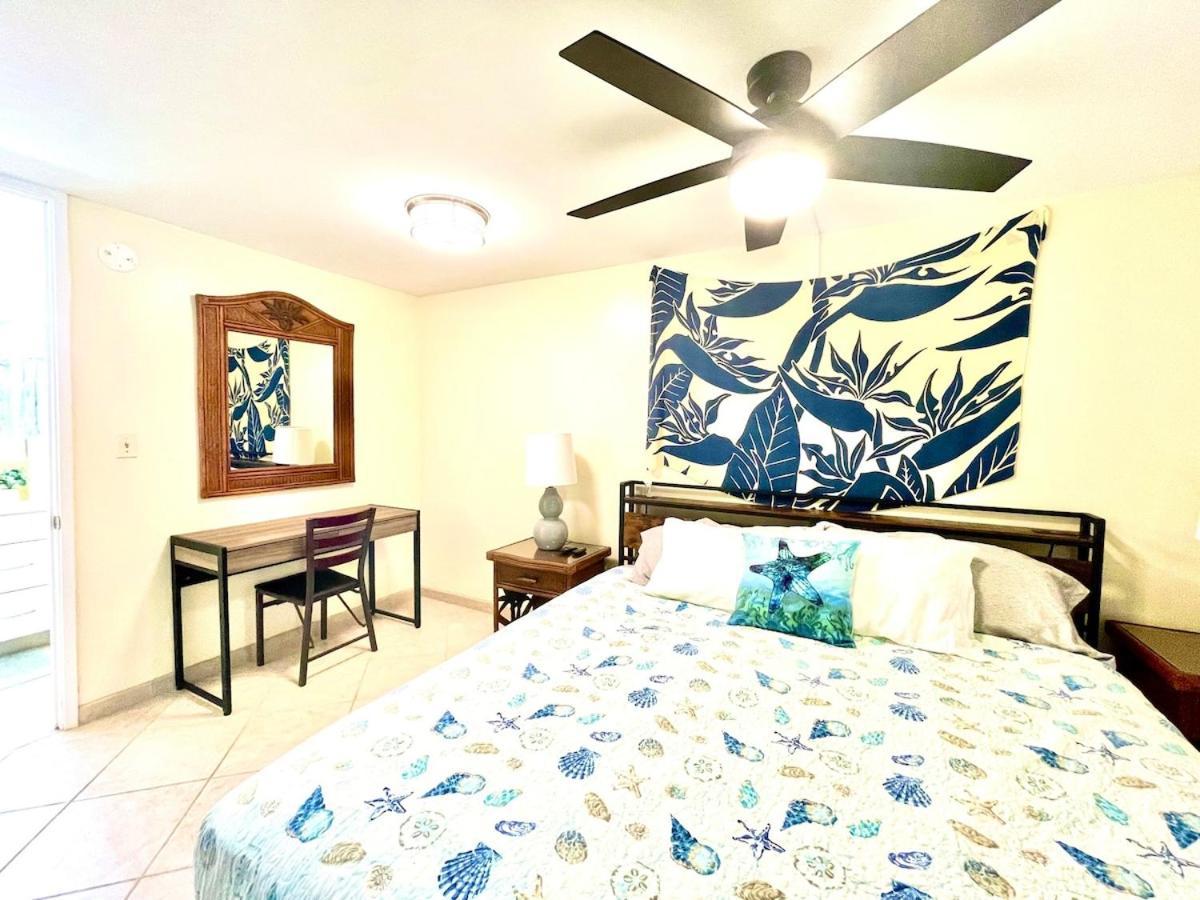 Amazing Beachfront Condo By Pool Holiday home